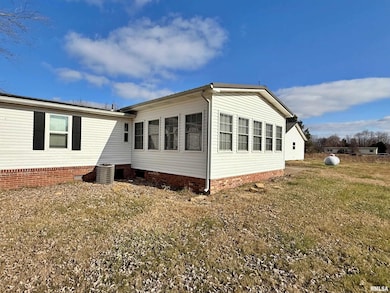 2510 Strawberry Rd, Metropolis, IL 62960 - photo 7