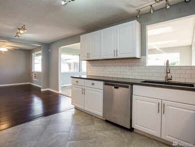 3810 Oak St, Longview, WA 98632 - photo 6