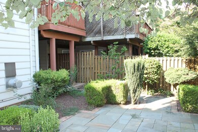 46721 Ashmere Square, Sterling, VA 20165 - photo 2