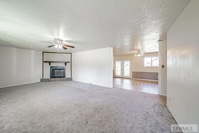 883 Robert St, Blackfoot, ID 83221 - photo 6