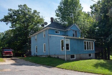 1001 Stafford St, Rochdale, MA 01542 - photo 2