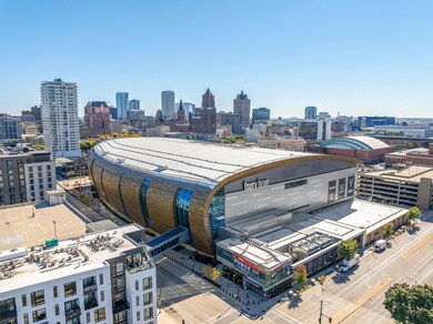 1141 N Martin L King Jr Dr unit 3003, Milwaukee, WI 53203 - photo 3