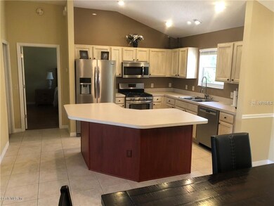 7314 SE 173rd Arlington Loop, The Villages, FL 32162 - photo 5