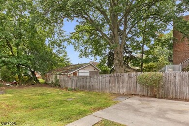 200 Montgomery St, Bloomfield, NJ 07003 - photo 3