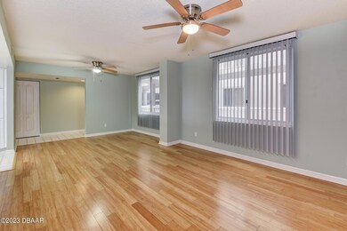 3-Living Room Area