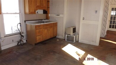 81 Elm St, Mechanic Falls, ME 04256 - photo 2