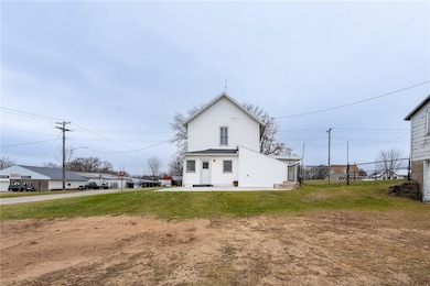 50482 S 3rd St, Eleva, WI 54738 - photo 3