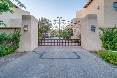 Private Gate for 5 homes