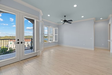 Living area with access to the balcony