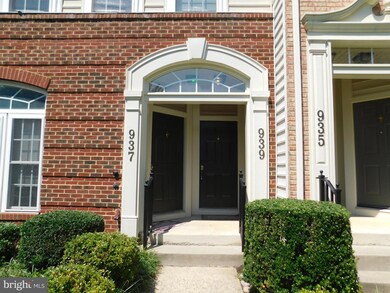 937 Hidden Marsh St, Gaithersburg, MD 20877 - photo 2