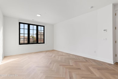 100 E Putnam Ave unit 210, Greenwich, CT 06807 - photo 4