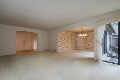 007-Living_Room-2265936-medium