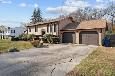 400 Cole Farm Rd, Warwick, RI 02889 - photo 3