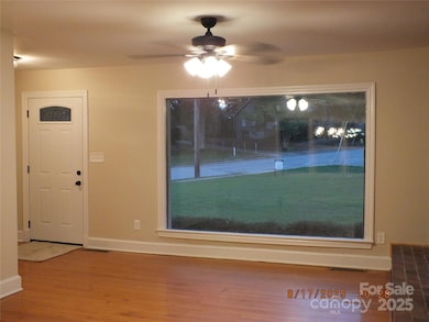 414 W Springs St, Lancaster, SC 29720 - photo 7