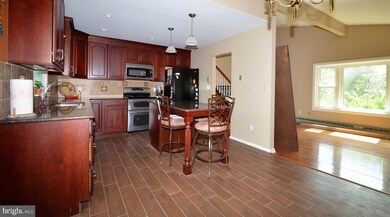 1306 Pin Oak Ln, Slatington, PA 18080 - photo 3