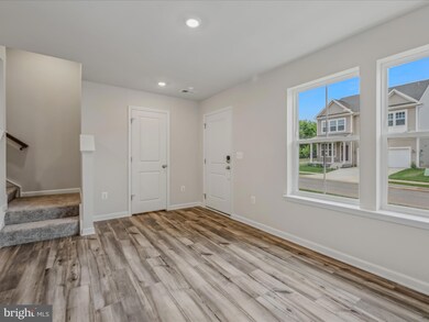 177 Swan Field Ave, Ranson, WV - photo 5