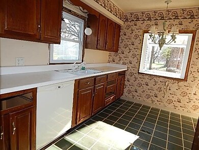 1607 Evergreen Ave, Des Moines, IA 50320 - photo 5