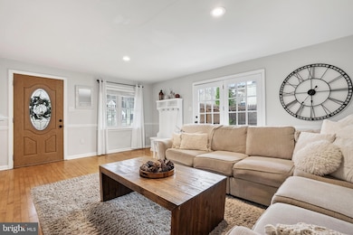 734 Marshall Dr, West Chester, PA 19380 - photo 4