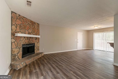 1803 Gingham Ct, Lithonia, GA 30058 - photo 7