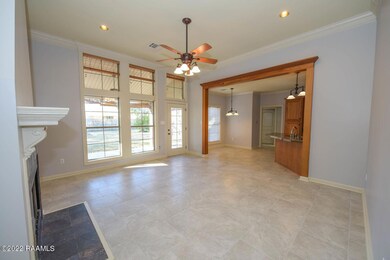 202 S Grindstone- Living