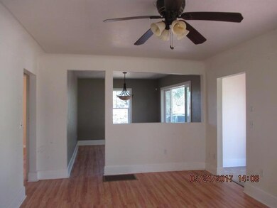 1428 Homedale Rd, Klamath Falls, OR 97603 - photo 2