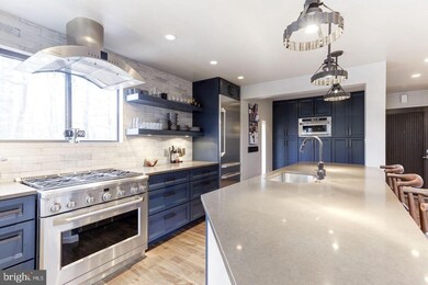 11510 Turnbridge Ln, Reston, VA 20194 - photo 4