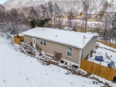 1261 Hartland Rd, Indore, WV 25111 - photo 7