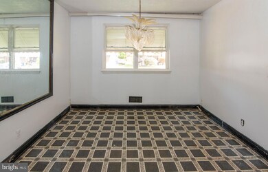 2904 Fendall Rd, Gwynn Oak, MD 21207 - photo 5