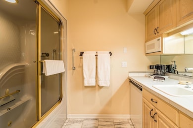 57022 Peppermill Cir unit 21-E, Sunriver, OR 97707 - photo 4