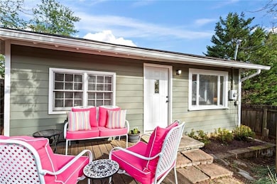 2070 Ridgedale Rd NE, Atlanta, GA 30317 - photo 2