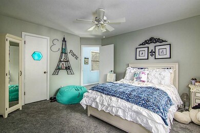 1905 Carriage Creek Ln, Friendswood, TX 77546 - photo 3