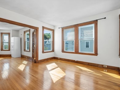 162 Myrtle St unit 1, Waltham, MA 02453 - photo 6