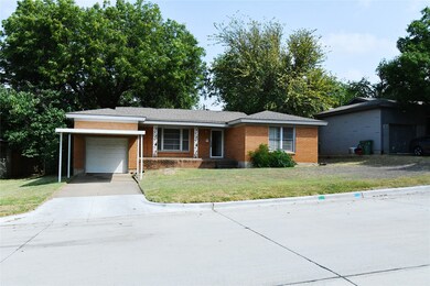 221 Bedford Ct E, Bedford, TX 76022 - photo 6