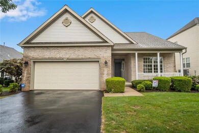 2854 Donegal Dr, Macungie, PA 18062 - photo 2