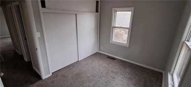 1211 S 24th St, Saint Joseph, MO 64507 - photo 4