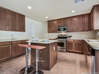 3719 Sumantra Cliff, San Antonio, TX 78261 - photo 6