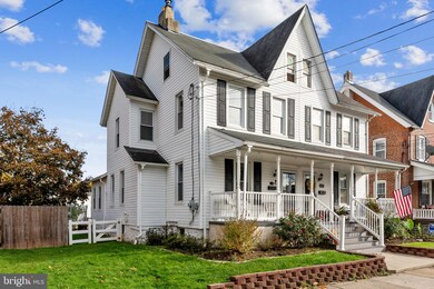 25 S 8th St, Quakertown, PA 18951 - photo 2