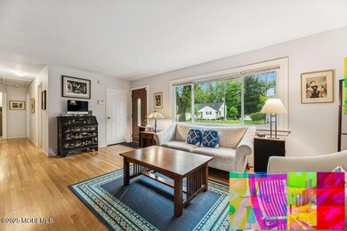 10 Crescent Rd, Holmdel, NJ 07733 - photo 4