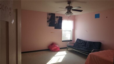 835 Pine Lake Dr, Greenwood, IN 46143 - photo 5