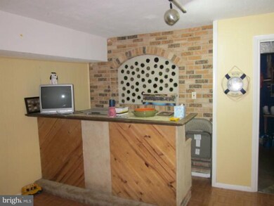 6026 Mardale Ln, Burke, VA 22015 - photo 2