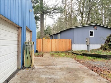 8307 262nd St E, Graham, WA 98338 - photo 2