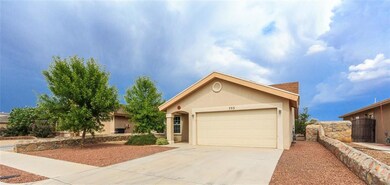 753 Desert Sage Dr, Horizon City, TX 79928 - photo 2