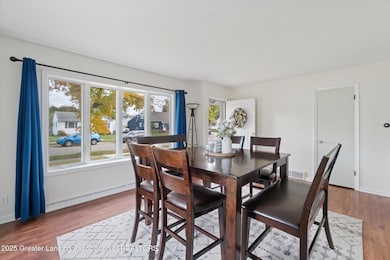 09-4412-Devonshire-Ave-WindowStill-Photo