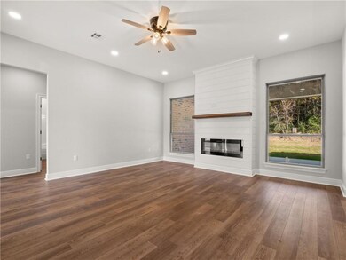 4499 Hathern Dr, Pineville, LA 71360 - photo 3