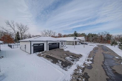 11076 Ulysses St NE, Blaine, MN 55434 - photo 2