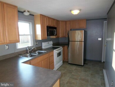34 Morgan Ln, Berkeley Springs, WV 25411 - photo 3