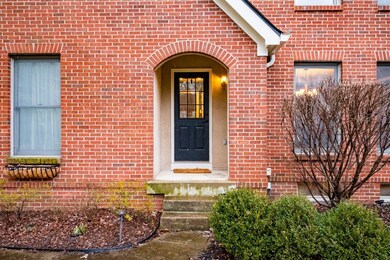 [004] 1310 Harrison Pond Dr, Ne