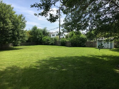 69 Venetian Way Cir, Wheaton, IL 60189 - photo 3