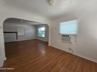 515 W Maple St, Winslow, AZ 86047 - photo 4