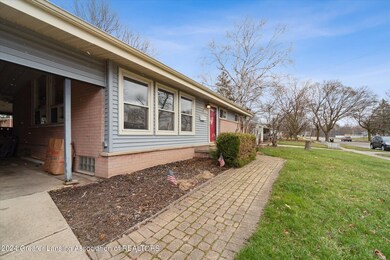 05-2427-Mark-Ave-Lansing-MI-48912-Window